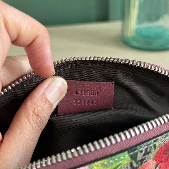 GG Supreme Monogram Blooms Small Pouch Cosmetic Case Beige Multicolor Dry Rose - Picture 9 of 10